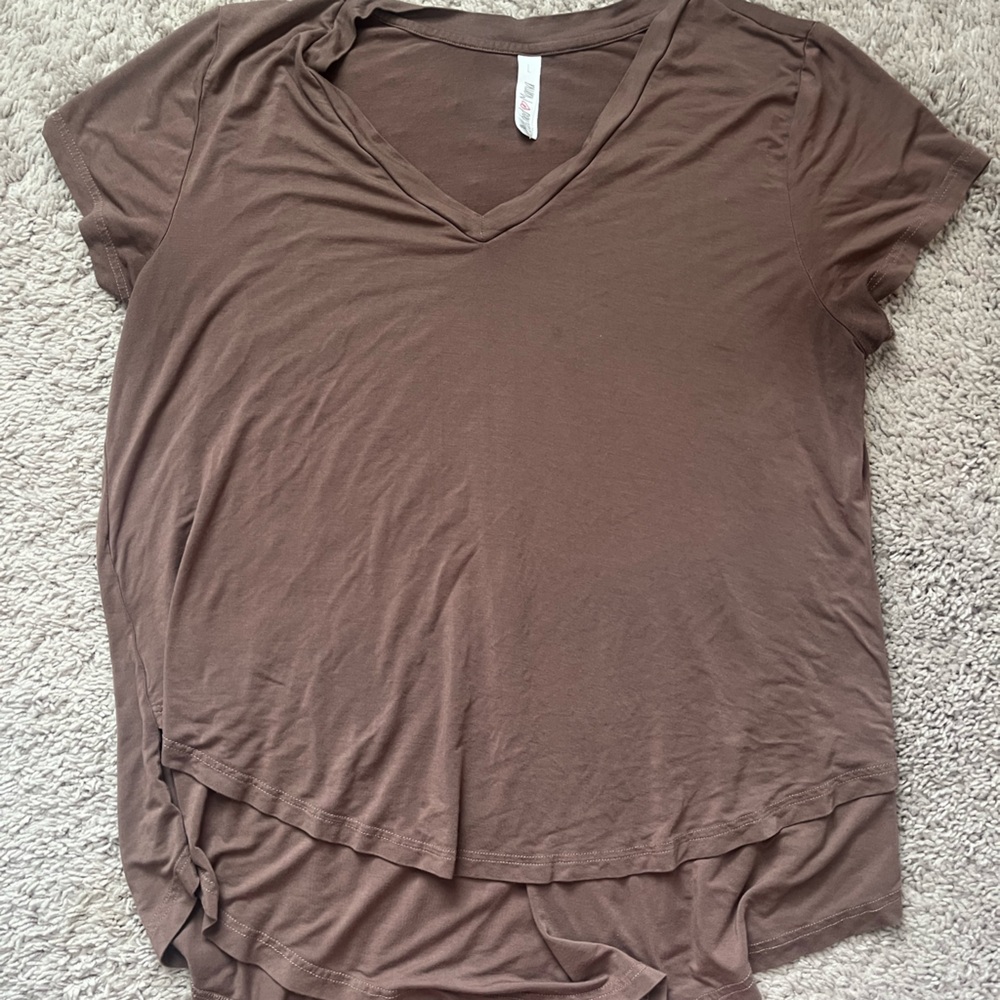 Latched Mama Nursing V-Neck Short Sleeve Tee